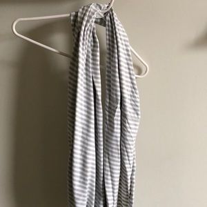 Lululemon infinity scarf